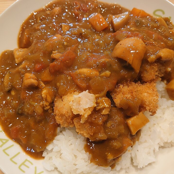 ダッチオーブンで作る無水カツカレー